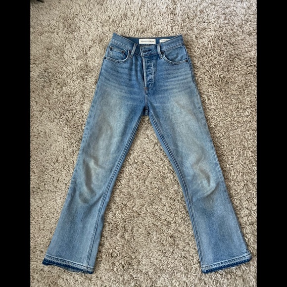 Aritzia Denim Forum - Bailey Cropped Flare - 23 - Picture 6 of 15